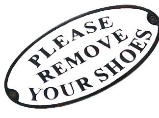 Cast Iron "PLEASE REMOVE YOUR SHOES" Oval Sign Plaque Door Wall Fence Post Cafe Shop Pub Hotel Bar Work B/White Vintage Finish 175mm #3544