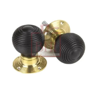 WOOD+BRASS BEEHIVE REEDED KNOB ON FLAT REEDED ROSE 55x75x55mm # 1189