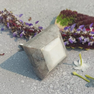 WhatsApp Image 2023-10-25 at 3.05.55 PM (4) CABINET KNOB MARBLE 40mm #6472 (Set of 6 Pcs)