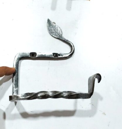 Forged Iron Metal Toilet Roll Holder for Bathroom Toilet Wall Mount Handmade Bathroom Lavatory Toilet Paper Holder Wall Mount Natural Lacquer Finish 150mm #8183 - Image 3